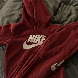 Boys size 7 two piece sweat suit